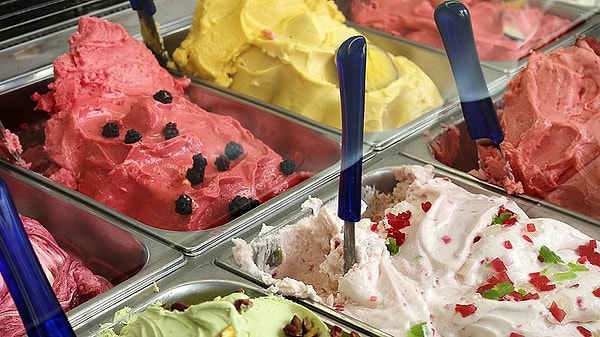 Bir Türk'e 98 bin dolar borcu olduğu ortaya çıktı.