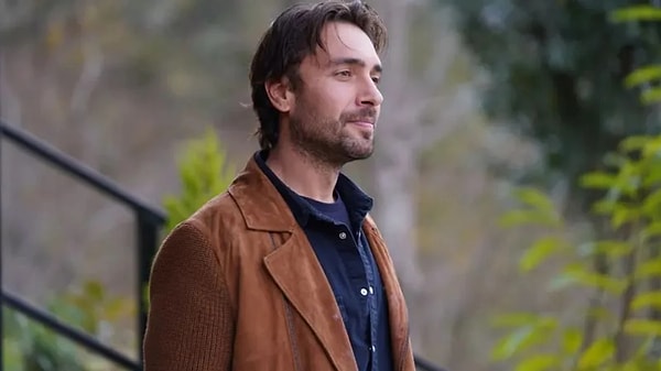 Taşacak Bu Deniz'in başrolü Ulaş Tuna Astepe artık Sürmenelili oldu!