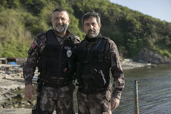 Arka Sokaklar'ın yeni bölümünde Nail Kırmızıgül'ün canlandırdığı Cevher Şanlı'nın hikayesi sona erdi.