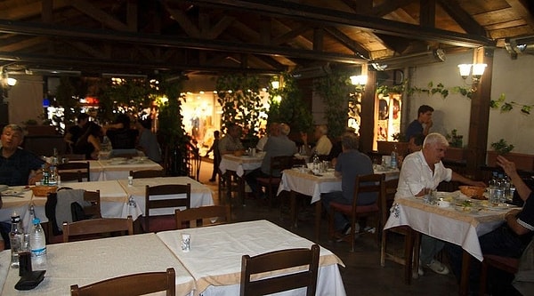Kör Kamil Restoran