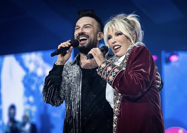Volkswagen Arena’da art arda verdiği 10 konserle adeta İstanbul’u sallayan Tarkan, konserlerin ardından yaşadığı duyguyu samimi sözlerle anlattı.