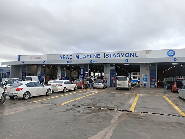 Adalet Bakanı Yılmaz Tunç, olayla ilgili iki kişinin tutuklandığını açıkladı.