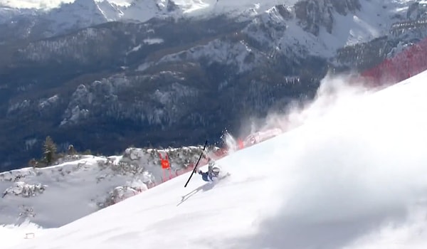 10 gün once çapraz bağları kopmuş!