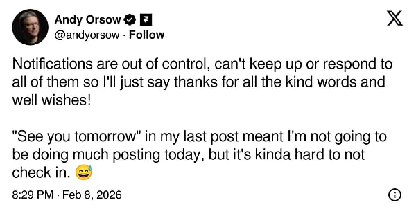 Ödülü kazanan Andy Orsow tebrikleri böyle kabul etti.