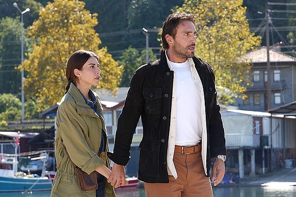 6. Ekranların sevilen dizisi Taşacak Bu Deniz'den kamera arkası görüntüleri yayınlandı.