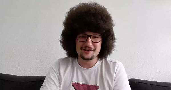 Hatta Illett kendisi için önemli olan West Ham maçı öncesi statta da yerini aldı.