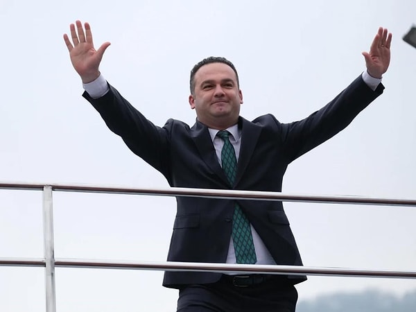 CHP’li Belediye Başkanı Hasbi Dede, taciz suçlaması sonrası tutuklandı.