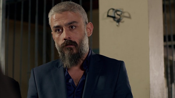 Poyraz Karayel'de canlandırdığı Sefer karakteriyle gönüllerde taht kuran ünlü oyuncu Kanbolat Görkem Arslan, ani vefatıyla herkesi üzdü.