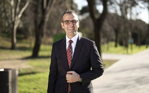 Şişli Belediye Başkanı Resul Emrah Şahan da Ekrem İmamoğlu ile 19 Mart 2025’te gözaltına alınmıştı.