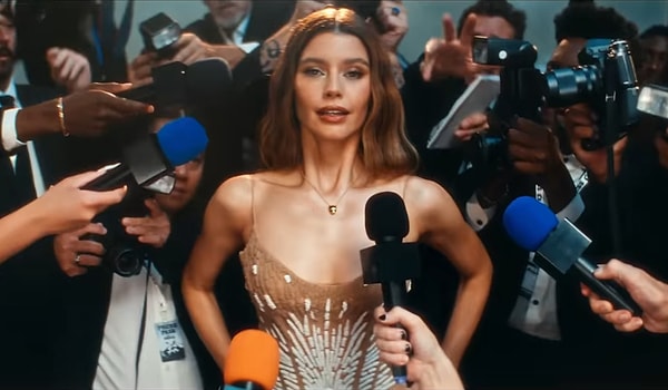 Beren Saat - CapitaliZoo Türkçe Çevirisi