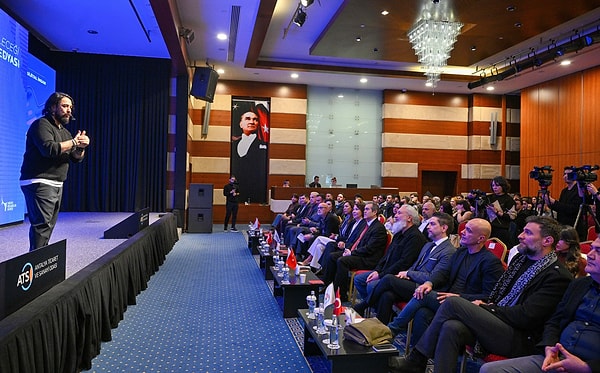 Yapay Zeka Destekli “İnsan” Zirvesi