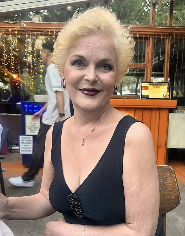 Nurseli İdiz'in fenalaşarak hastaneye kaldırıldığı iddia edildi.