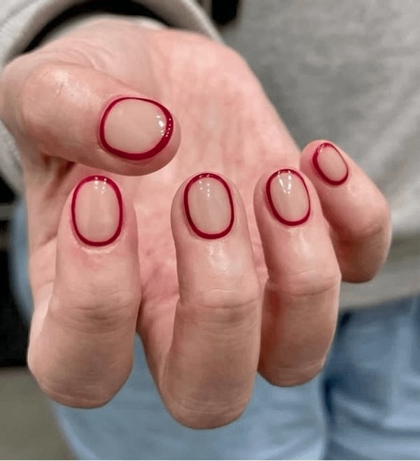 8. Korku filmlerinde aranan şıklık!