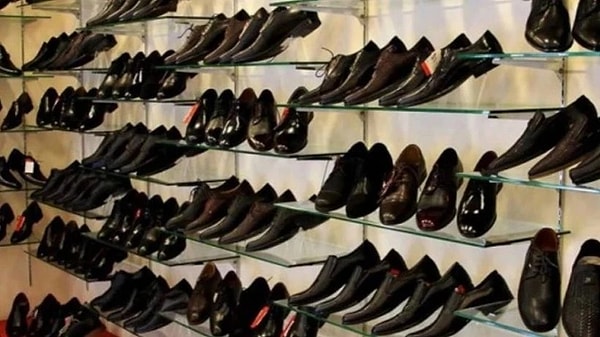 100 yıllık şirket internet alışverişine yenildi.