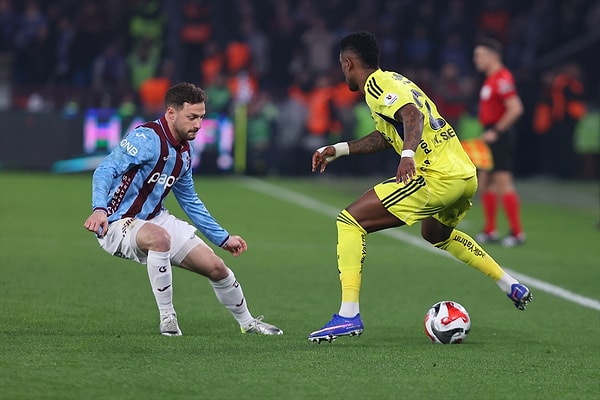 İlk yarıda dört gol vardı.