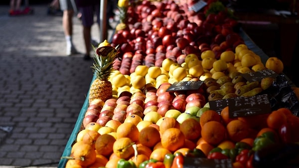 Akgüneş, sınırdan dönen değil iç pazardaki tezgah ürünlerine dikkat çekiyor.