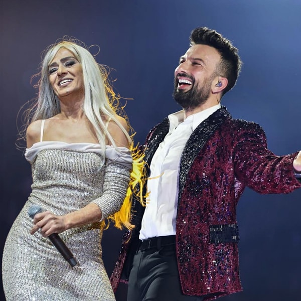 Söz konusu isim Megastar olunca Cem Yılmaz'dan sonra kimlerin sahnesine konuk olabileceği konuşulmaya başlamıştı.