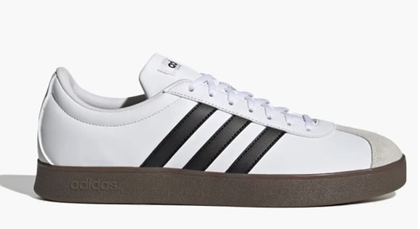 Klasik adidas tarzını modern konforla buluşturun; her adımda retro şıklığı hissedin!