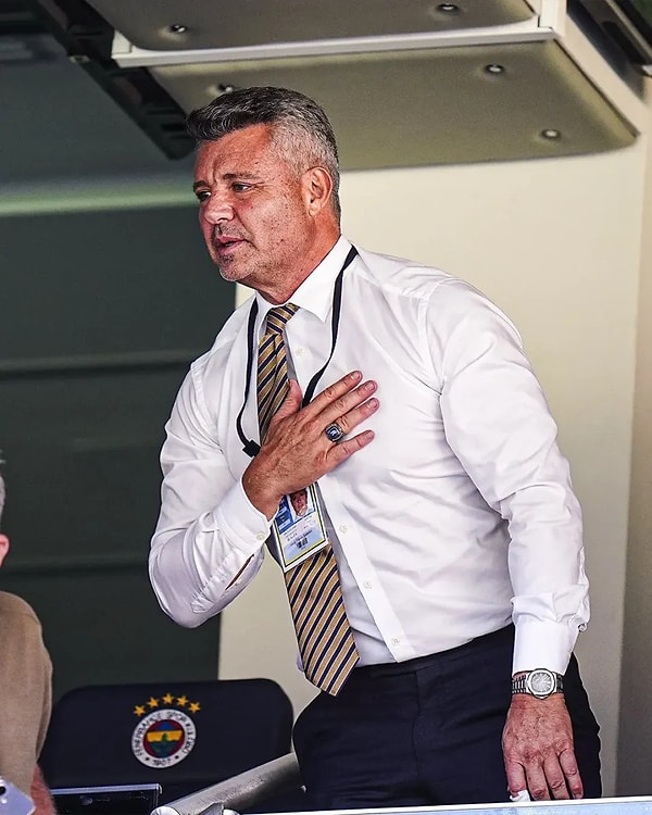 Fenerbahçe'nin taze başkanı Sadettin Saran, sosyal medya gündemine sık sık oturuyor.