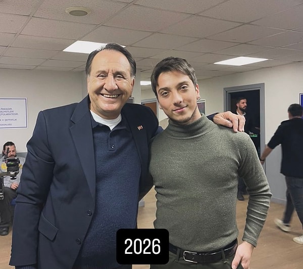 Daha bebekken Selami ve Gönül’ün oğlu olarak diziye giren, büyüdükçe asi halleriyle evdeki dengeleri altüst eden Beton Orçun’un son hali ortaya çıktı ve görenleri şaşırttı.