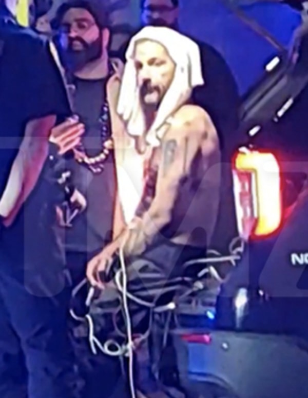 Ünlü oyuncu Shia LaBeouf, her zamanki gibi olaylarla gündeme gelmeye devam ediyor!