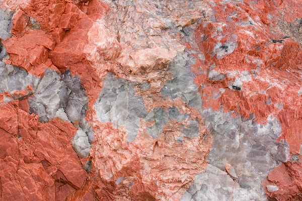 Uzmanlar pembe granitlerin 175 milyon yıllık yolculuğunu araştırıyor.