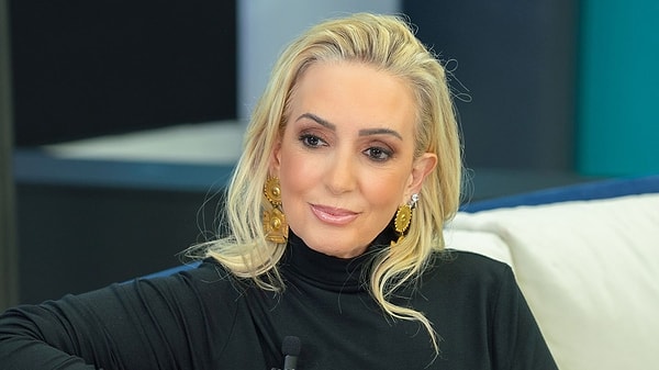 Saba Tümer geçtiğimiz günlerde Kızılcık Şerbeti'ne konuk oldu.