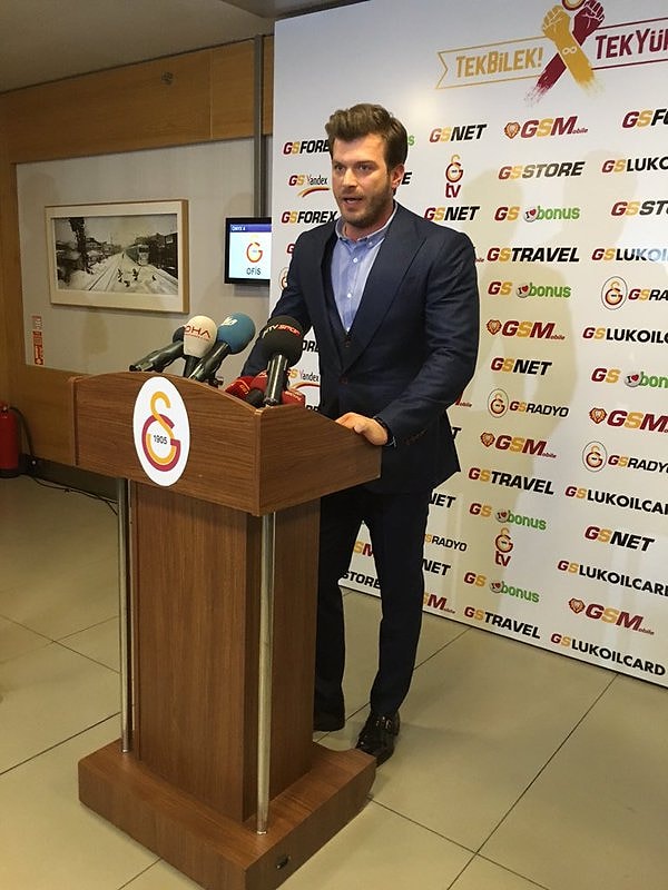 Jönlerimizin hangi takımı tuttuğu çok büyük mesele oluyor biliyorsunuz.