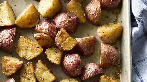 Recipe for Crispy Oven-Baked Potatoes