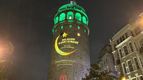 Galata Kulesi'ne özel görseller yansıtıldı