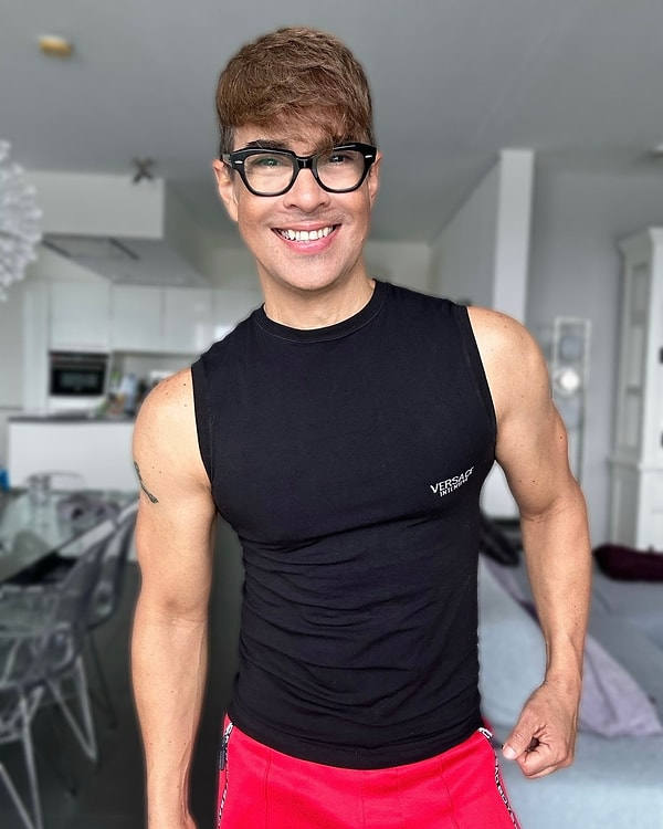 Brezilyalı girişimci ve sosyal medya içerik üreticisi Edson Brandao, yaşıyla ilgili yaptığı açıklamalarla dikkat çekiyor.