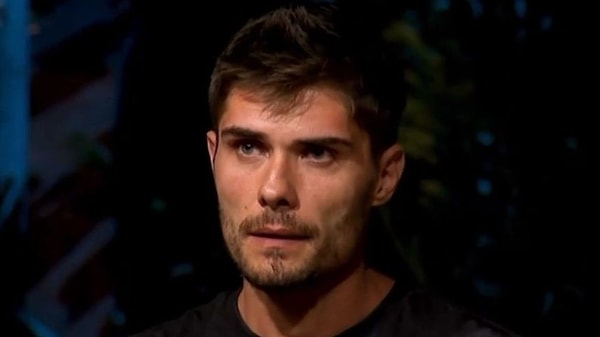 Survivor 2026'ya dahil olan Barış Murat Yağcı, yalnızca birkaç gün sonra yarışmadan ayrılmak zorunda kalmıştı.