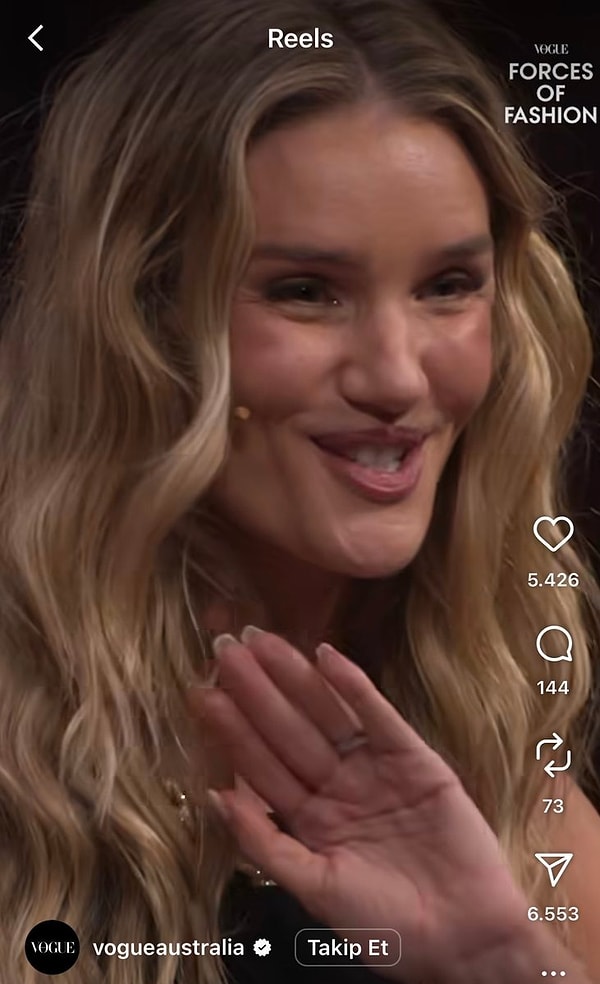 Gelelim son günlerin en çok konuşulan detayına… Rosie Huntington-Whiteley’nin son görüntüsü sosyal medyada gündem oldu.