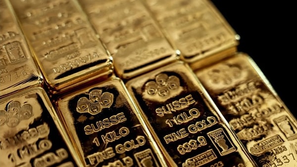 Altın "güvenli liman" olarak düşünülüyor.