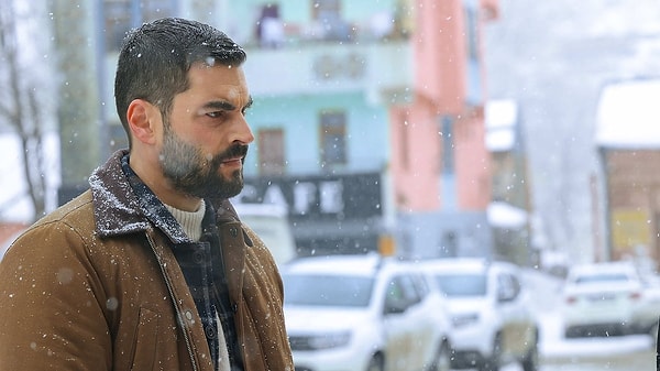 Reklam Show TV'de yayınlanan Veliaht'ın reyting düşüşü devam ediyor.