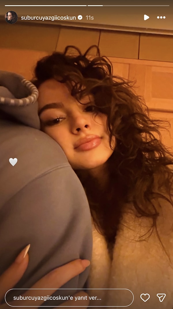 Özel hayatı da en az kariyeri kadar merak edilen Su Burcu Yazgı Coşkun, geçtiğimiz saatlerde yaptığı bir paylaşımla adından söz ettirdi.