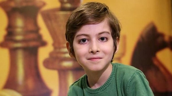 Bir dönem Türkiye’nin en çok konuşulan isimlerinden biri haline gelen Filozof Atakan, aradan geçen yılların ardından yeniden gündeme geldi.