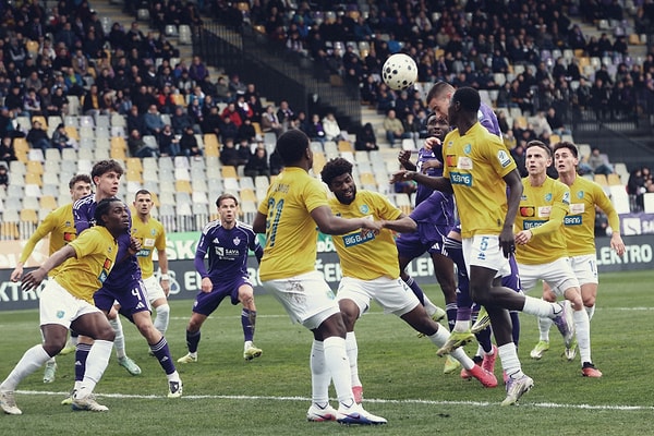 Üst üste zorlu iki maç Maribor'u bekliyor.