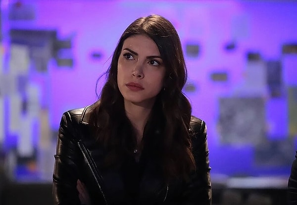 Taşacak Bu Deniz'in Esme'si Deniz Baysal,