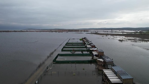 Küplü Belediye Başkanı Gökmen Altay, yağışın durmasının sevindirici olduğunu söyledi.