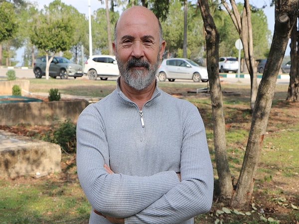 Dövme ve manikür yaptıranlar dikkat! “Sağlıkçı adı altında kapı kapı dolaşanlar virüs taşıyabilir.”