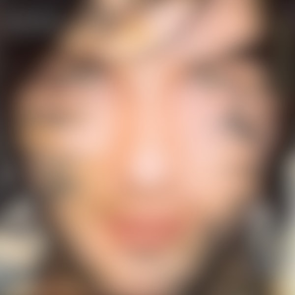 9. 2000'li yılların meşhur dansı, şarkıları, zil sesleri ve sevgiliye armağan edilen o eserleri... Hepsi bu albümde. Hangi albüm bu?