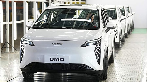 Moskova yönetimi yeni nesil elektrikli araçlarını halka arz etmeden önce akıllıca bir strateji izliyor.