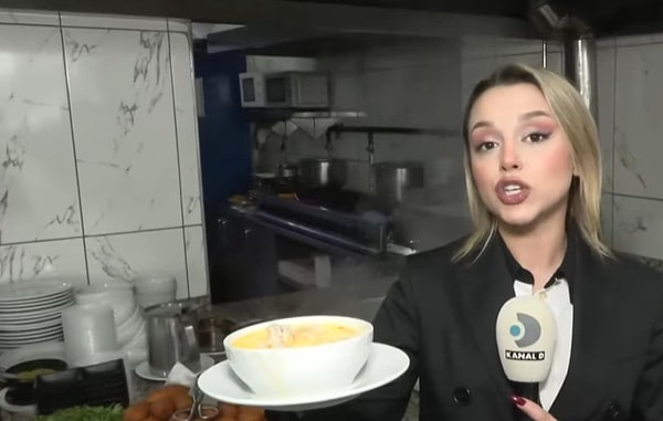 Kanal D muhabiri Kübra Aydın, mesleğinin zorluklarından birini yaşadı.