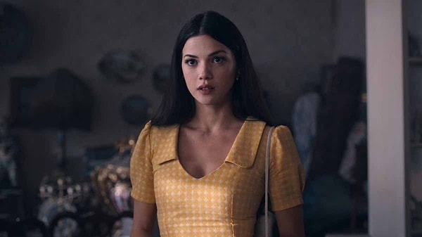 Eylül Lize Kandemir, Masumiyet Müzesi'nde canlandırdığı Füsun karakteriyle adeta devleşti.