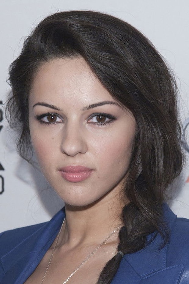 Annet Mahendru