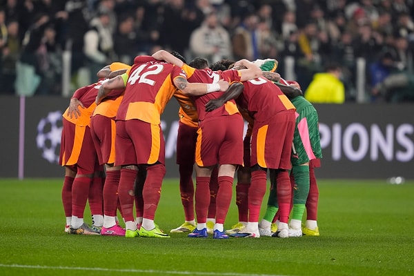 Galatasaray, 5-2 kazandığı ilk maçın rövanşında İtalya deplasmanında istediğini aldı ve son 16 turuna adını yazdırdı.