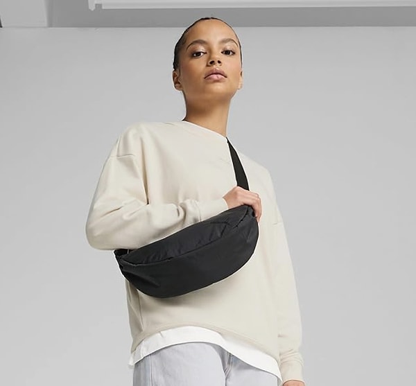 Şıklığın en modern hali: PUMA HER Half Moon Bag omuz çantası indirimde!