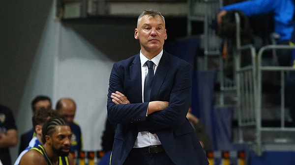 Karayolu ile bölgeden ayrılmak alternatifler arasında yer alıyor.