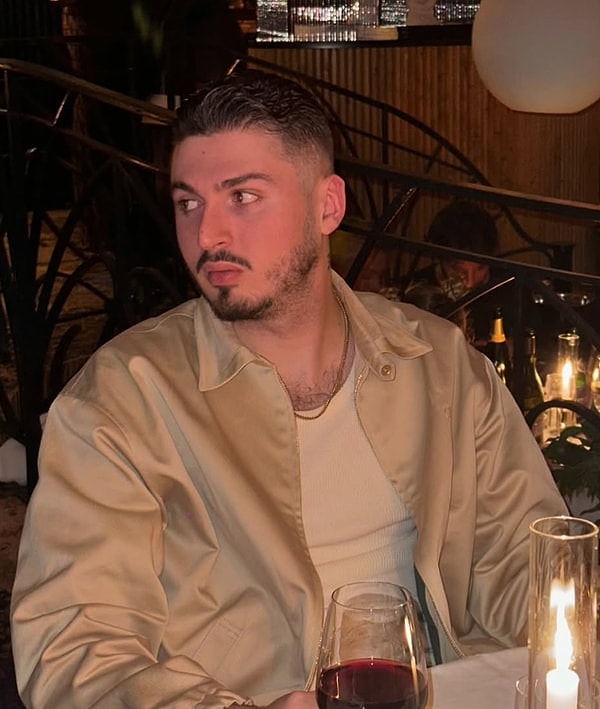 Son dönemin en çok konuşulan rapçilerinden Blok3, yalnızca şarkılarıyla değil magazin gündemindeki polemikleriyle de adından söz ettirmeye devam ediyor.